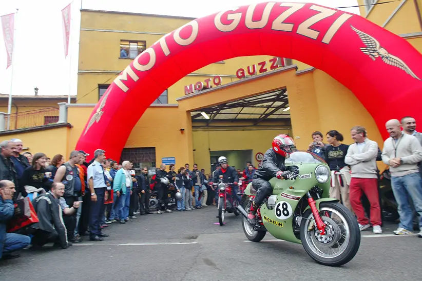 Moto Guzzi'nin uzun zamandır beklenen yüzüncü yıl kutlamaları Eylül'de yapılacak.